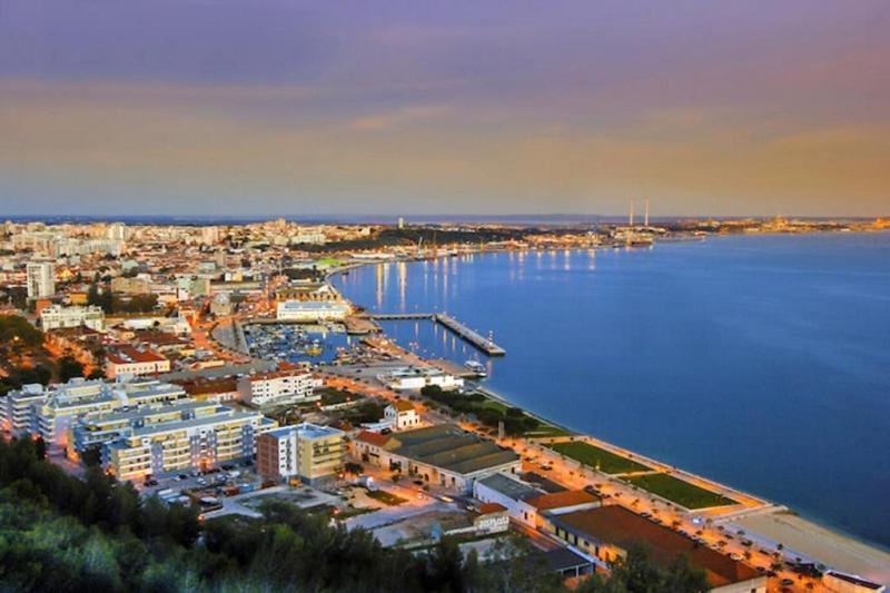 Apartamento Situado No Centro Historico Da Cidade เซตุบาล ภายนอก รูปภาพ